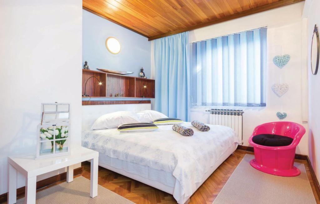 Rooms Croatia With Parking, Kitchen And Dining Area For Guests Rijeka Luaran gambar
